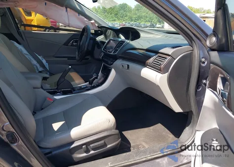 2016 Honda Accord Exl z USA, uszkodzony, nr VIN 1HGCR3F83GA027331